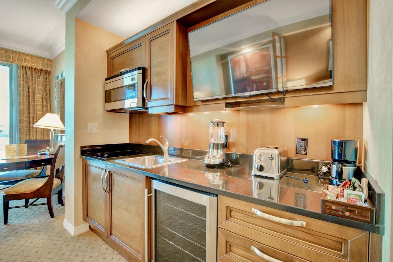 Strip View Balcony Suites - No Resort Fee ! Las Vegas Exterior foto
